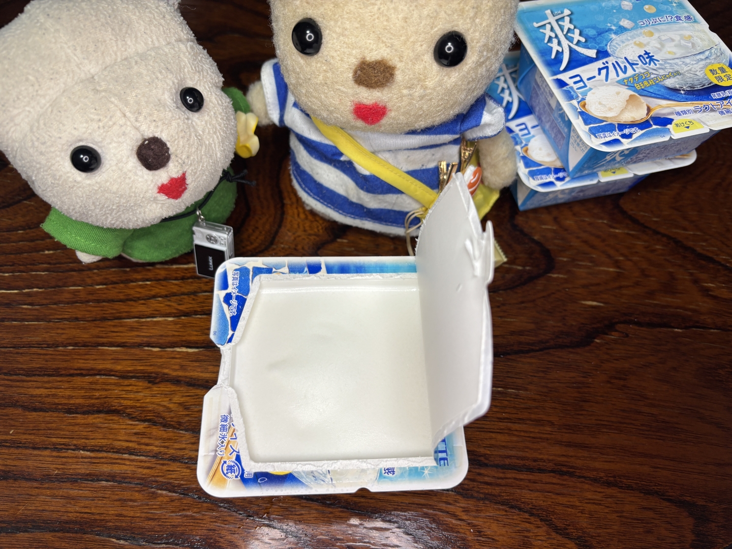 真っ白いアイスクリームクリーム