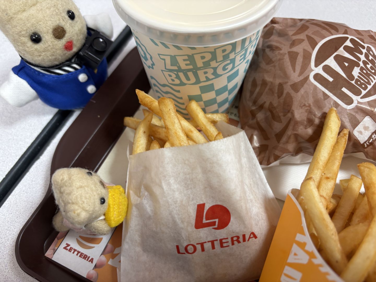 ロッテリアのロゴ